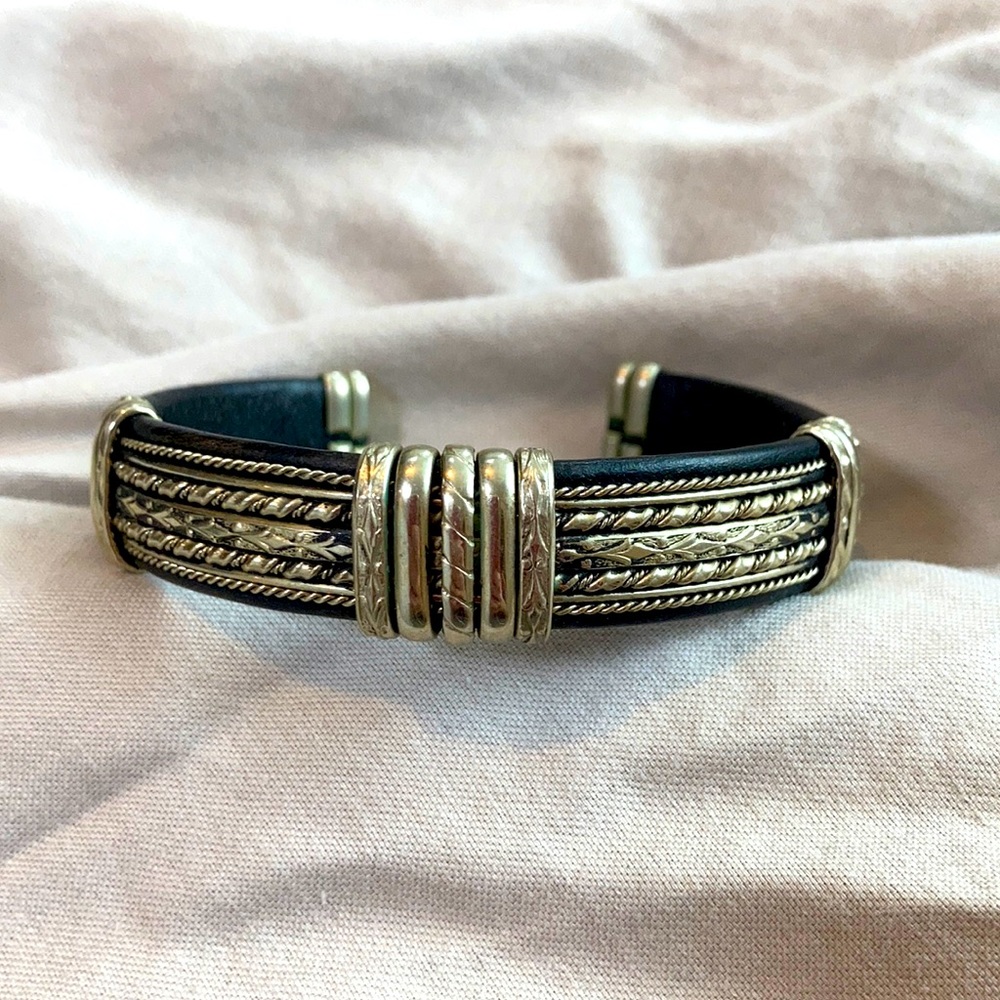 Leather cuff bracelet
